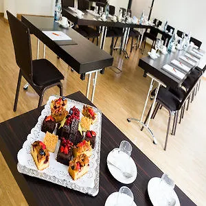 Stadthotel Am Roemerturm Κολωνία 4*,  Γερμανία
