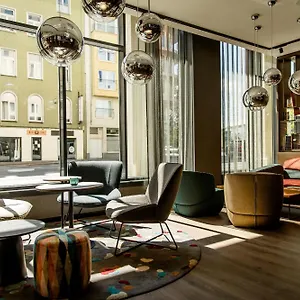 Hotel One Koeln-mediapark