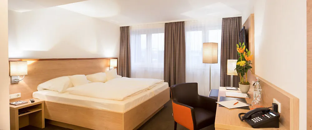 Stadthotel Am Roemerturm Cologne 4*,